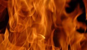  Gila! Pria 43 Tahun Bakar Hidup-Hidup Mantan Pacar yang Sedang tidur